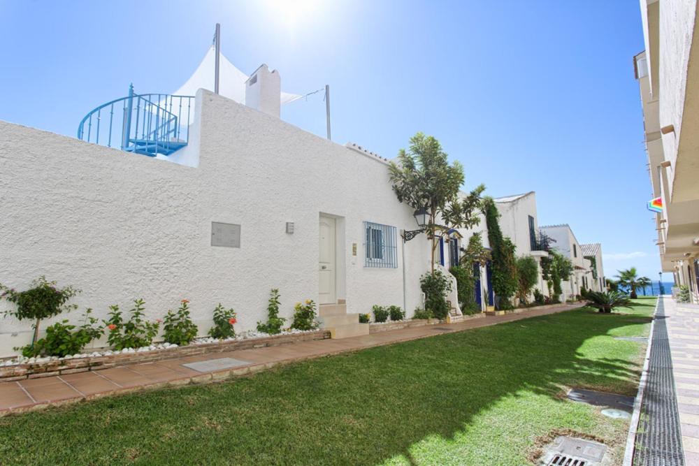 Apartment Palm Breeze Beachfront Estepona