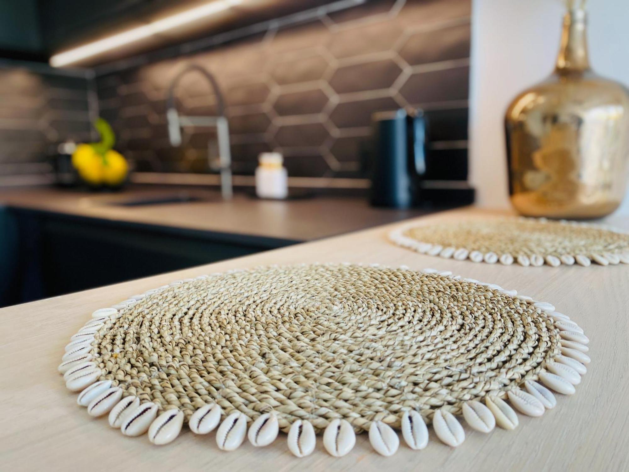 Apartment Palm Breeze Beachfront *