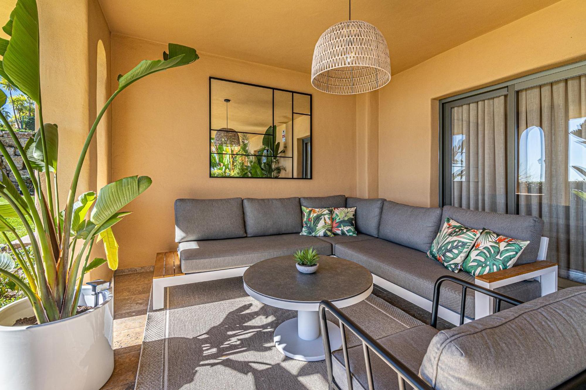 Apartment Premium With Large Terrace And Garden *