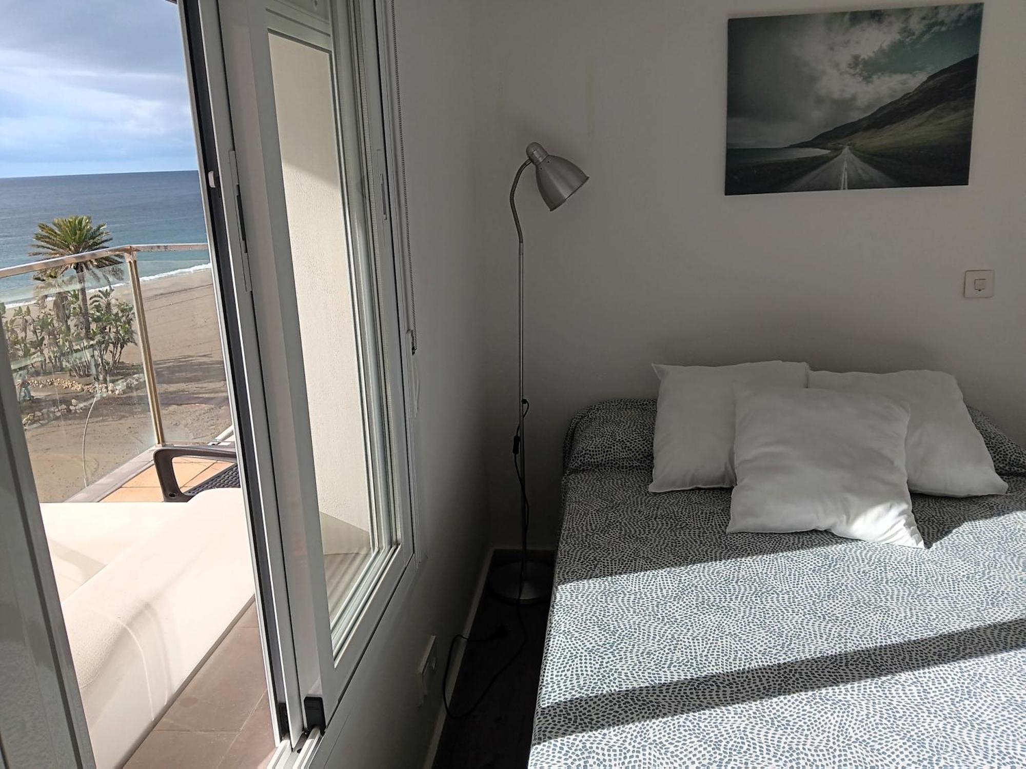Iberia Playa Apartment *