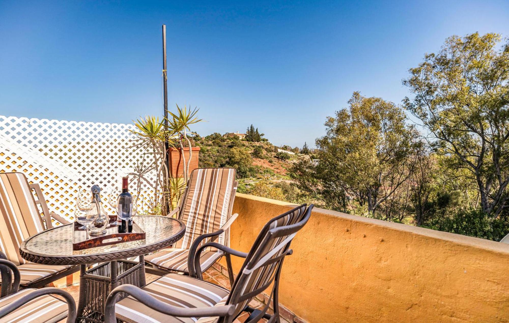 1 Bedroom Lovely In Apartamento *