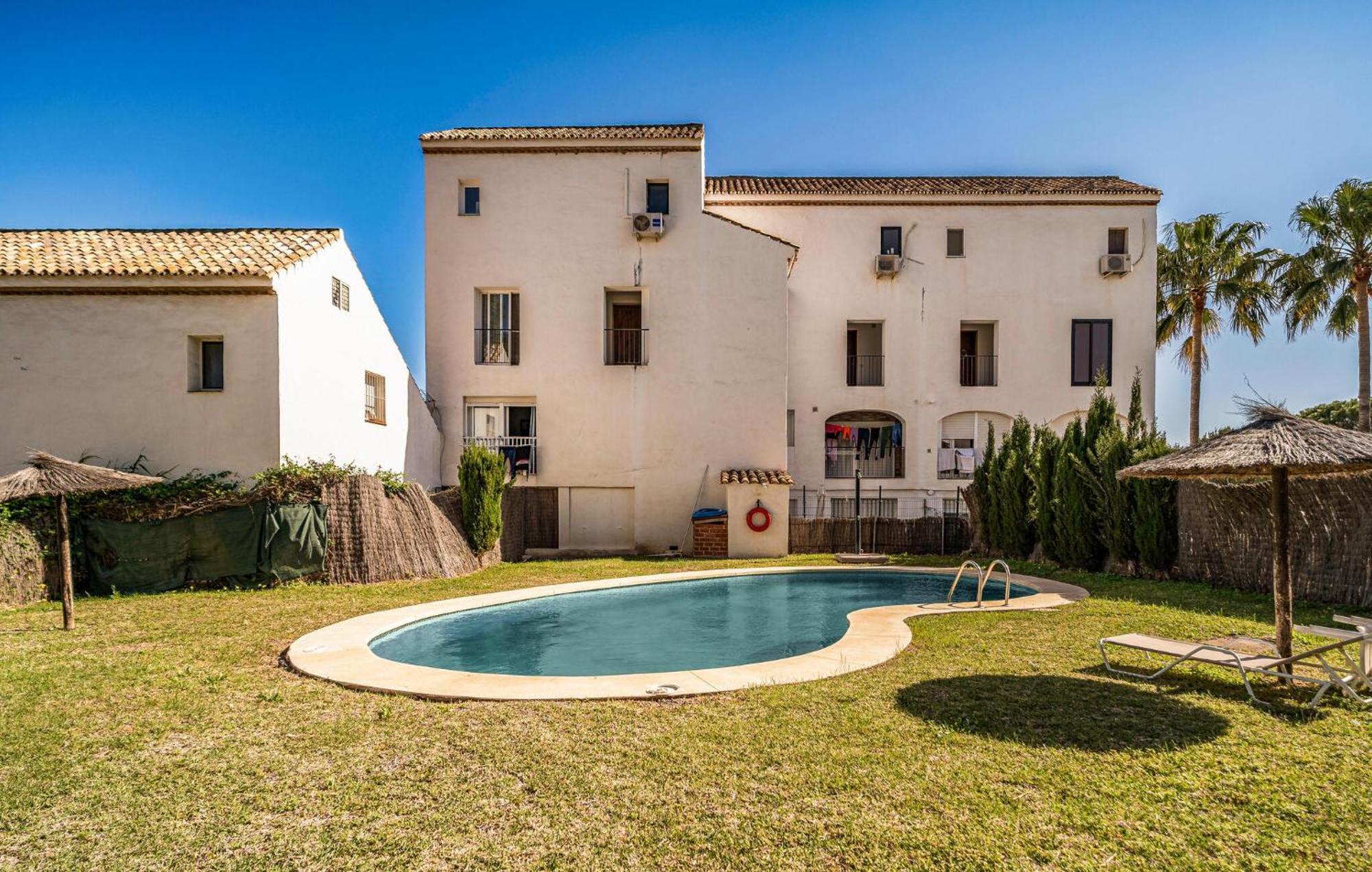 1 Bedroom Lovely In Apartamento