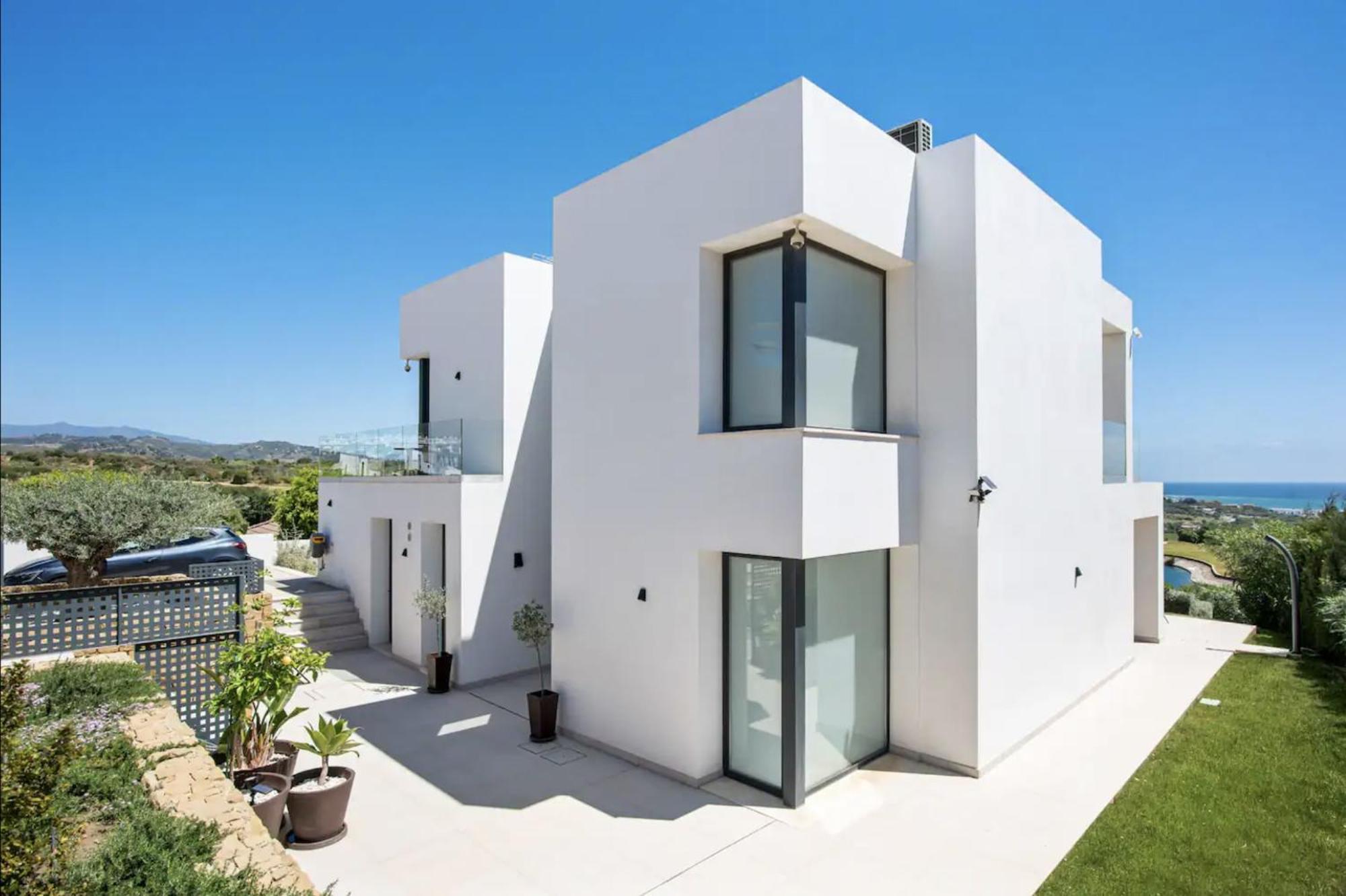 Sea + Golf View With Heated Pool Rdr378