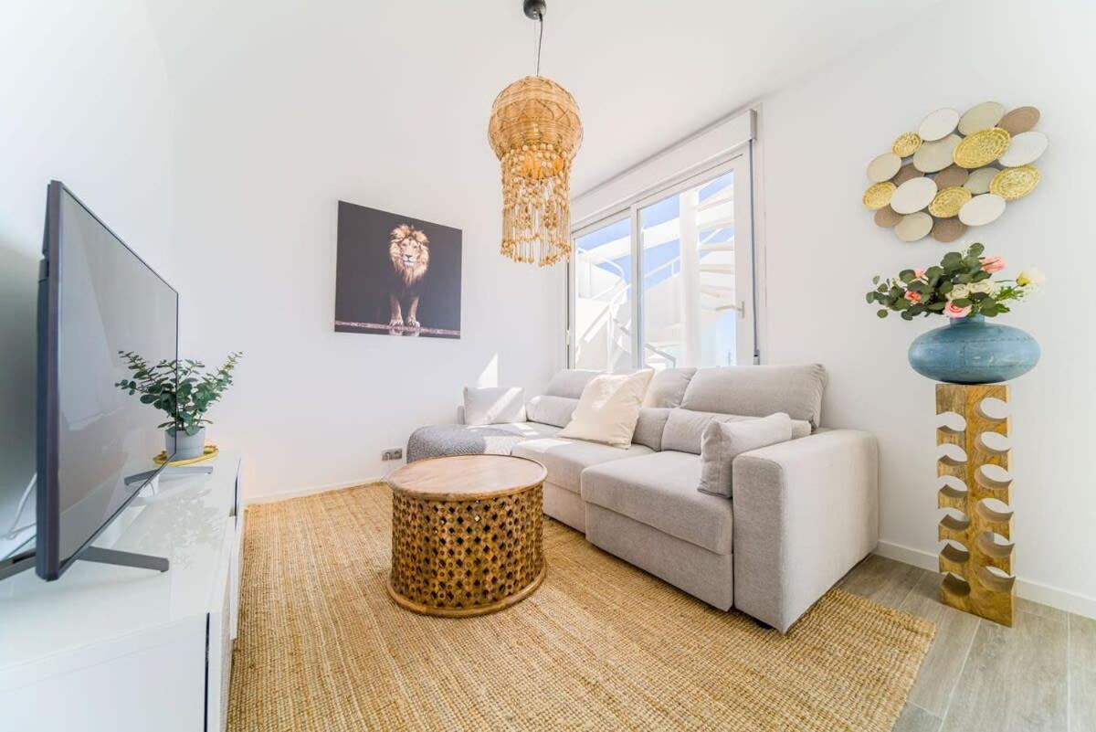Contemporary Penthouse Sunset + Sea View Parking * Estepona