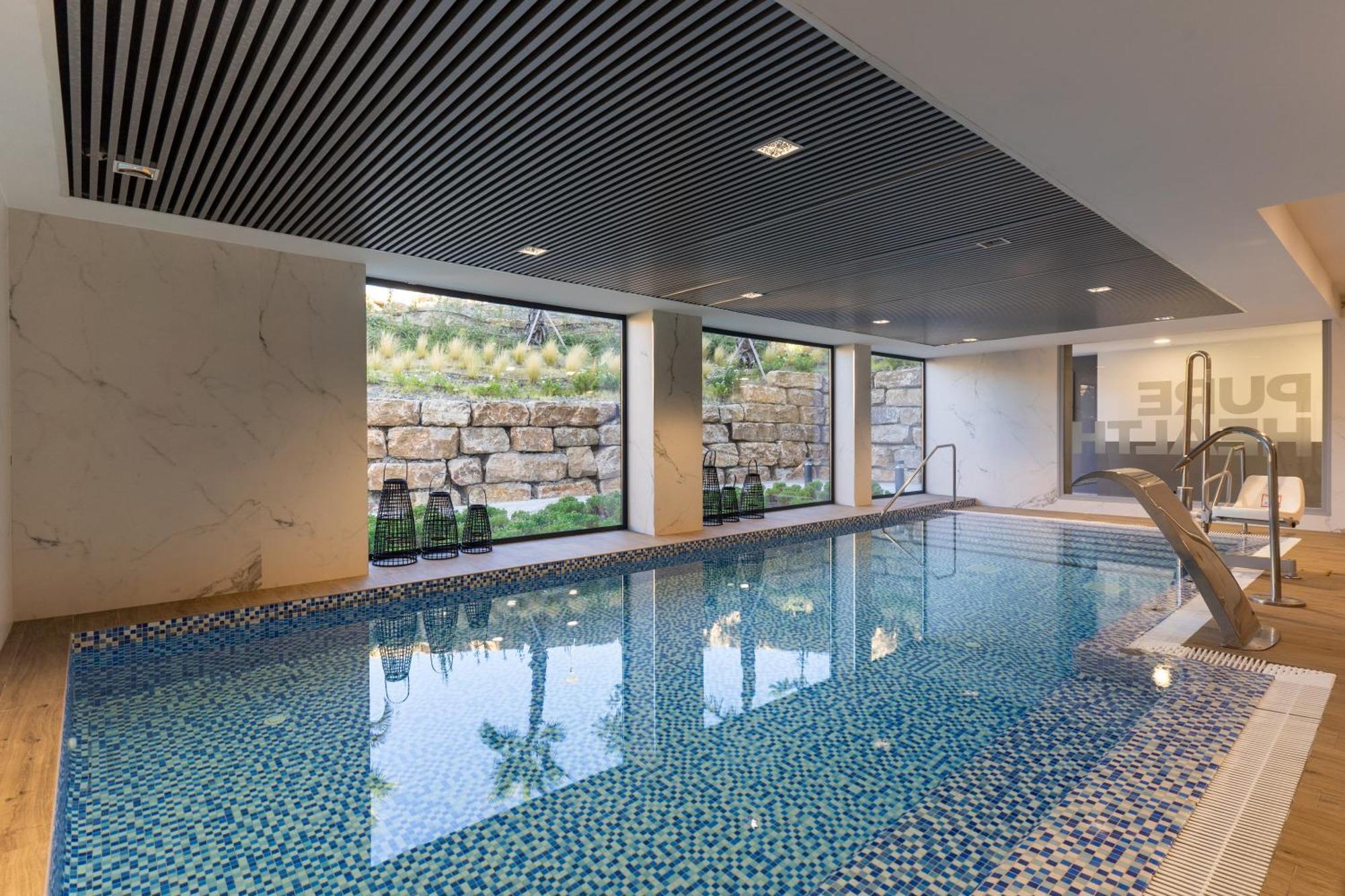 Oasis 325 First Floor