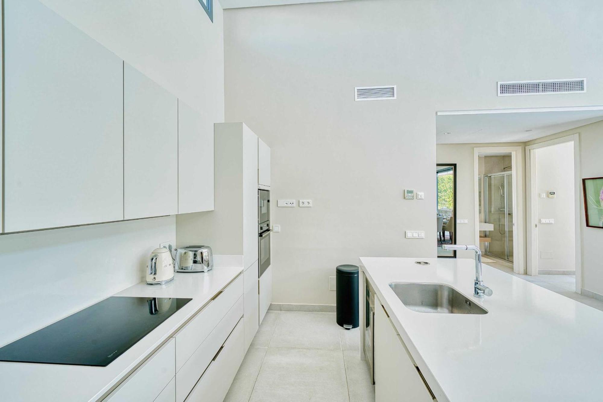 2223 Modern Design Pool *