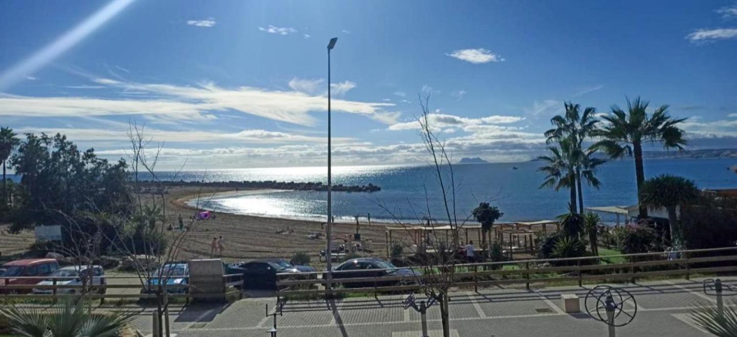 Apartment Duplex Con Bellas Vistas Al Mar, A Pasos De La Playa Estepona