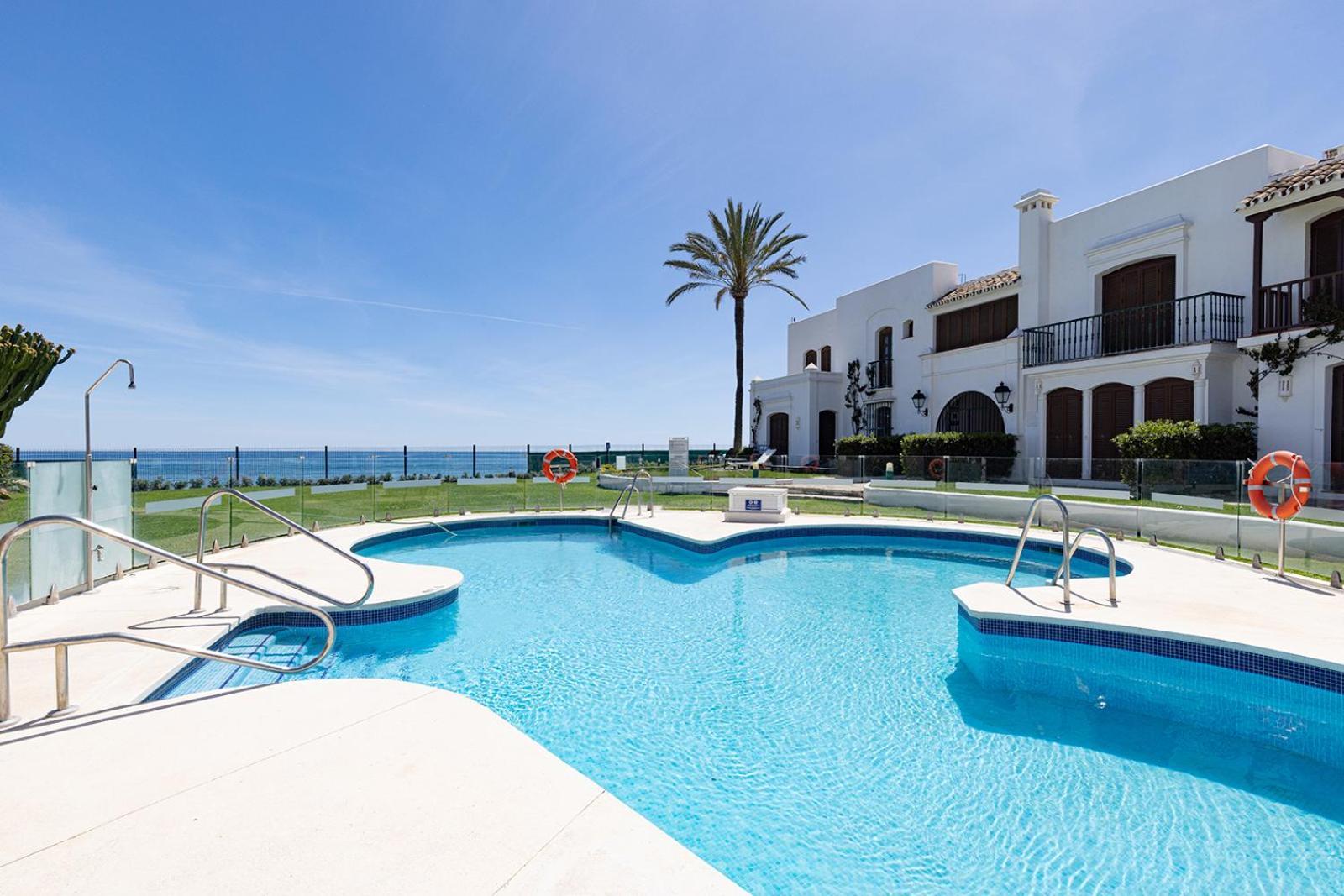 Apartment Beachfront Townhouse By The Sea @ Villacana Playa!