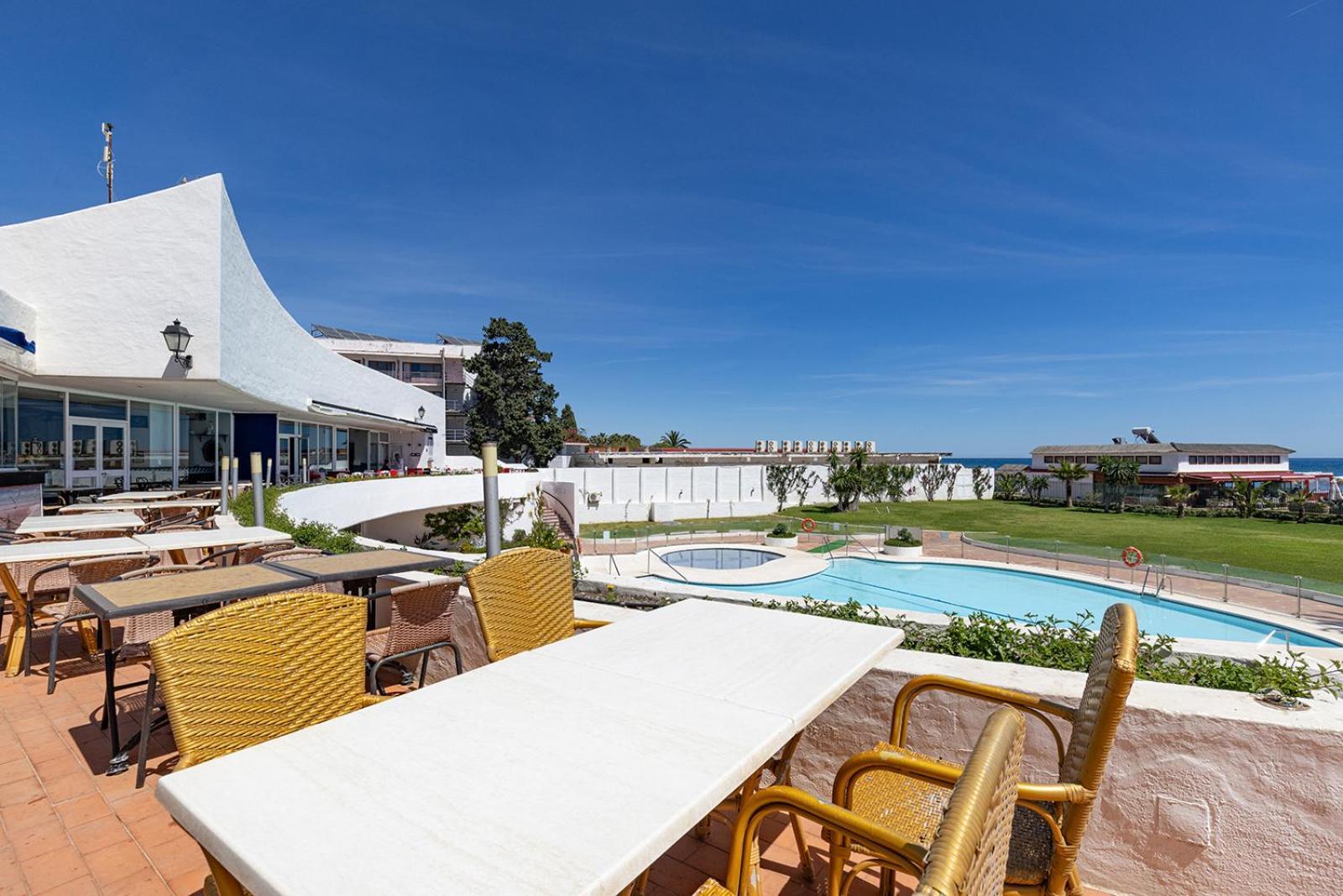 Apartment Beachfront Townhouse By The Sea @ Villacana Playa! Estepona