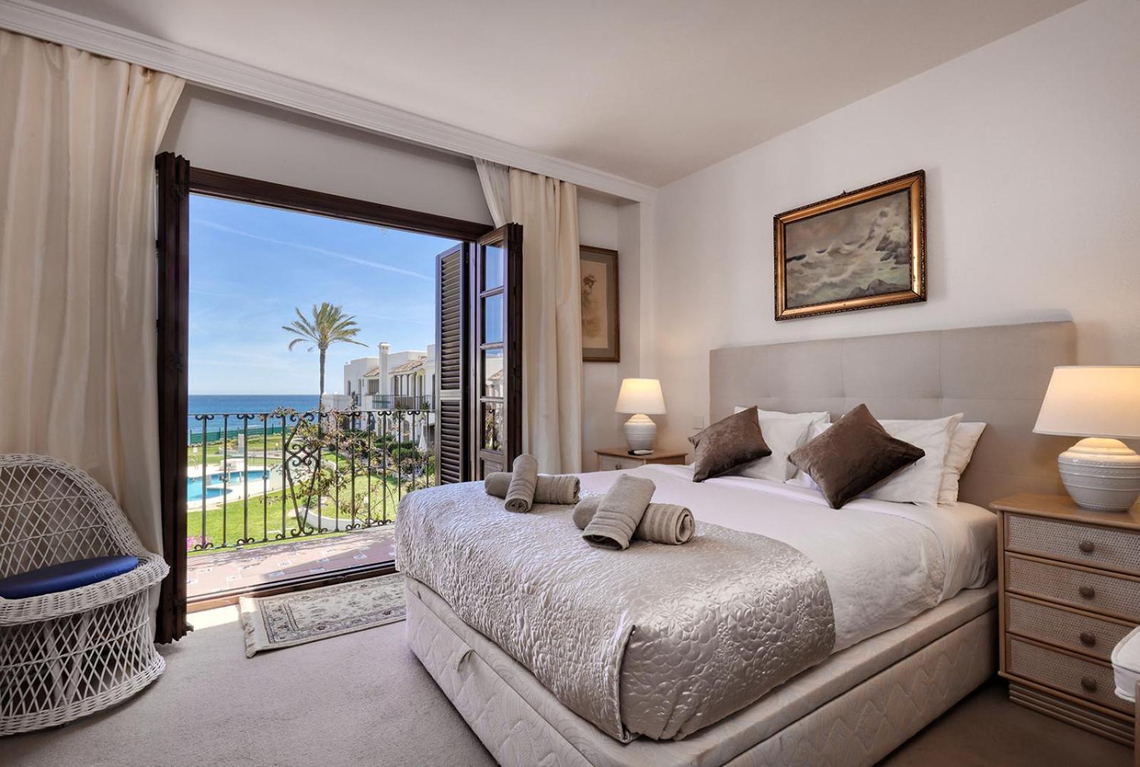 Beachfront Townhouse By The Sea @ Villacana Playa! Estepona