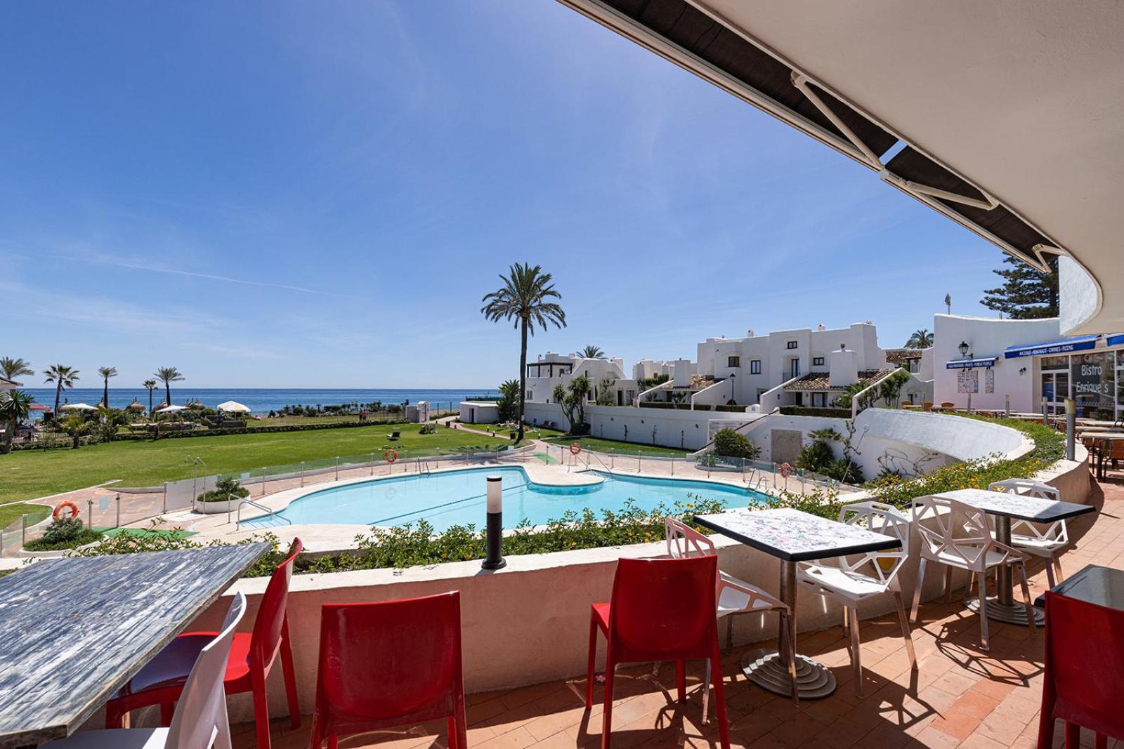 Beachfront Townhouse By The Sea @ Villacana Playa! Apartment Estepona