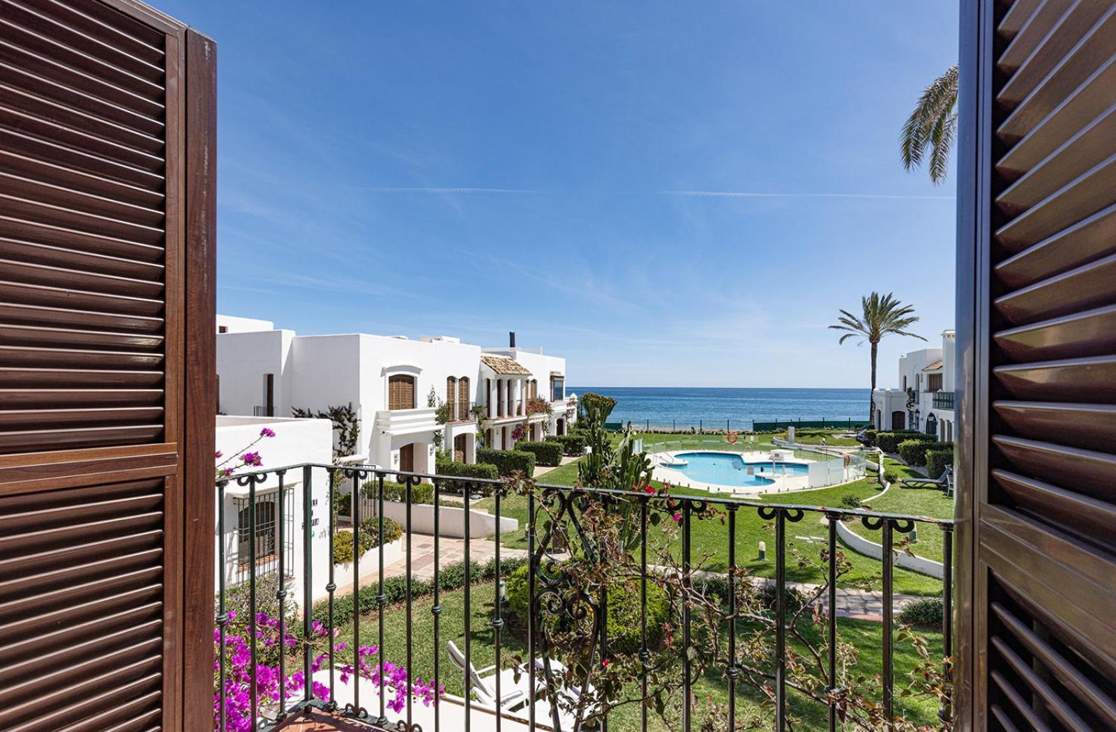 Apartment Beachfront Townhouse By The Sea @ Villacana Playa! *