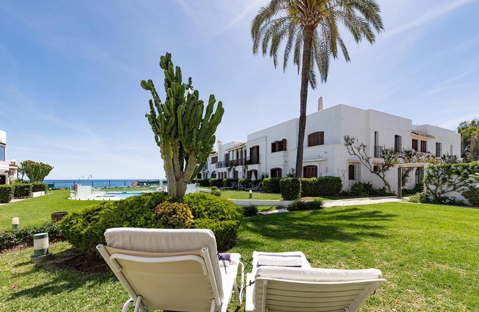 Beachfront Townhouse By The Sea @ Villacana Playa! Apartment