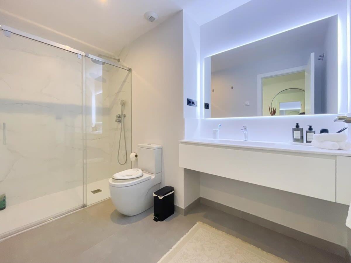 New Luxury In Family W Pools Wifi Appartement
