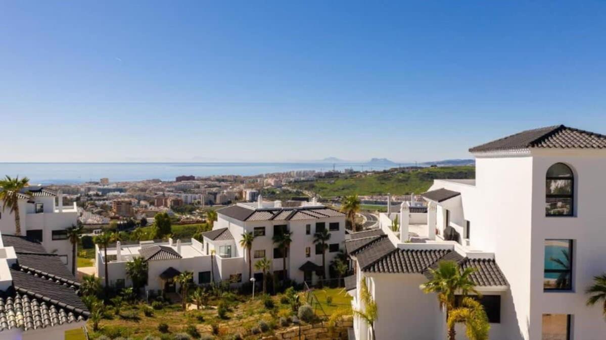 New Luxury In Family W Pools Wifi * Estepona