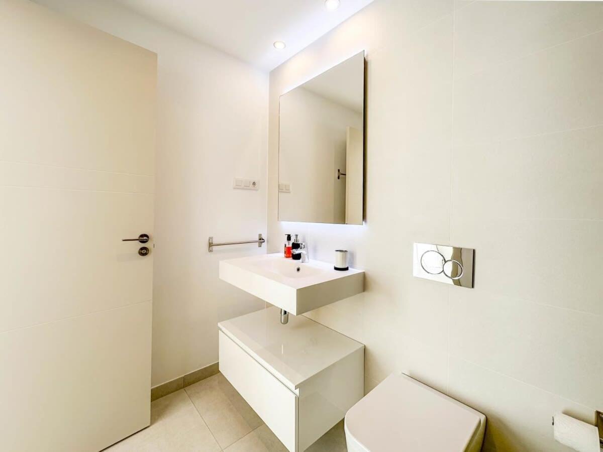 Rooftop Jacuzzi Pools Modern Wifi Townhouse * Estepona
