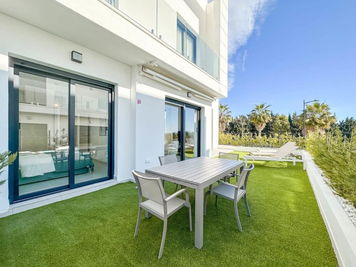 Rooftop Jacuzzi Pools Modern Wifi Townhouse *