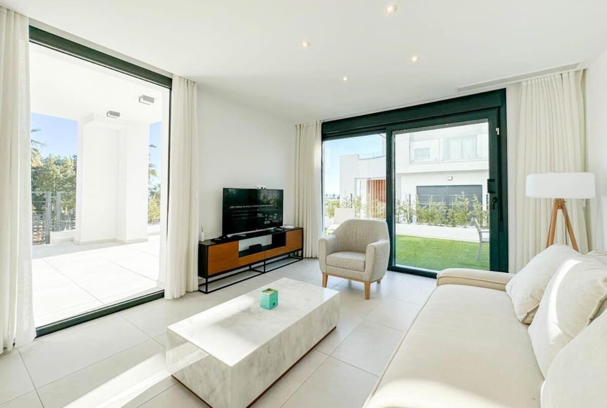 Rooftop Jacuzzi Pools Modern Wifi Townhouse Estepona