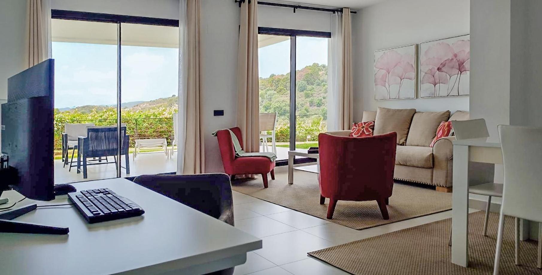 2 Bedroom Ground Floor @ Hills! Apartamento Estepona