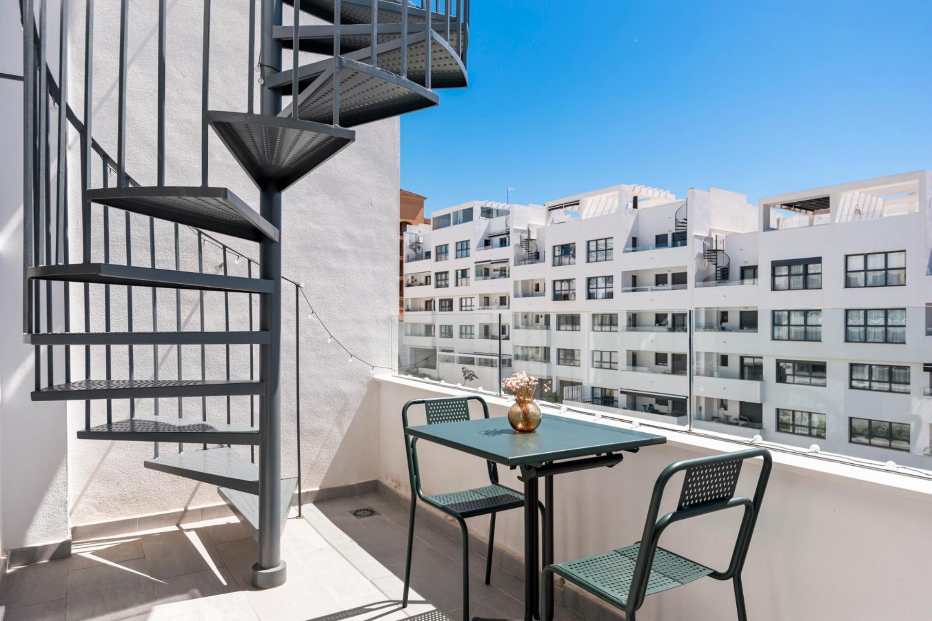 Bella Penthouse Apartamento Estepona