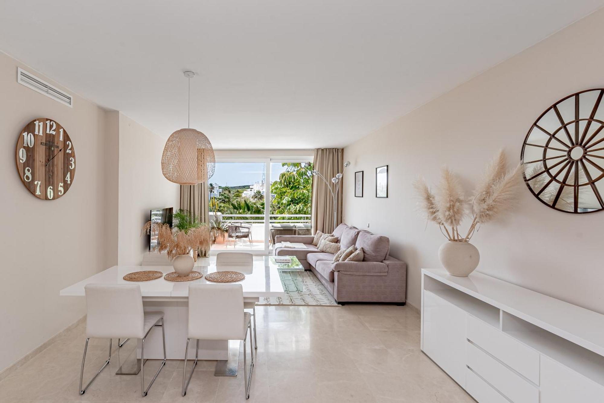 Appartement Paradise Lagoon Alcazaba By Hostlovers