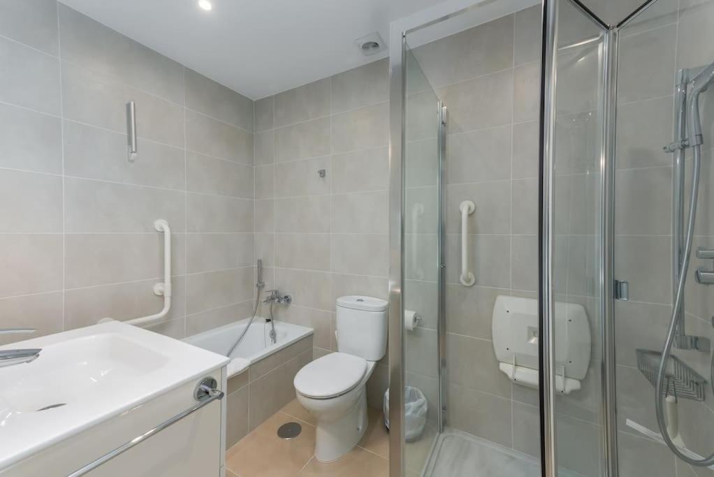 Apartment Lovely Benavista Walk To Rdr361 *