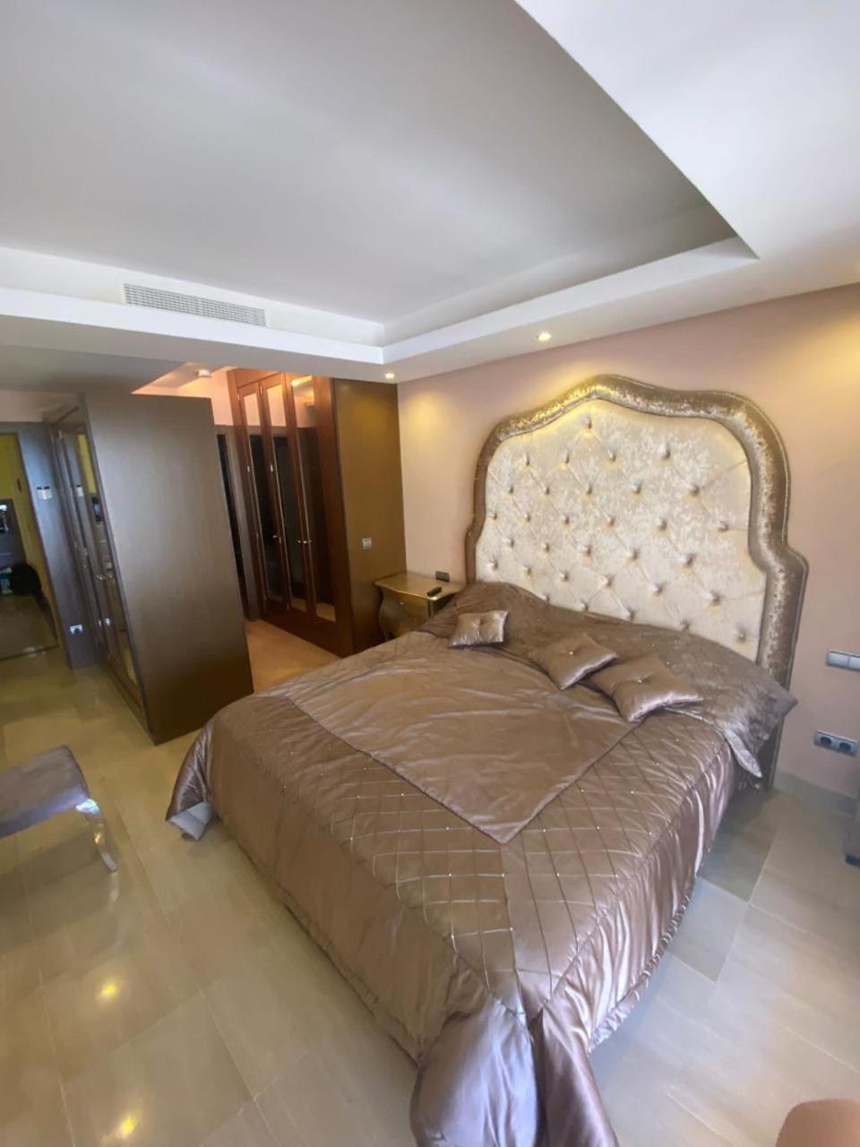 Apartment En Primera Linea En *
