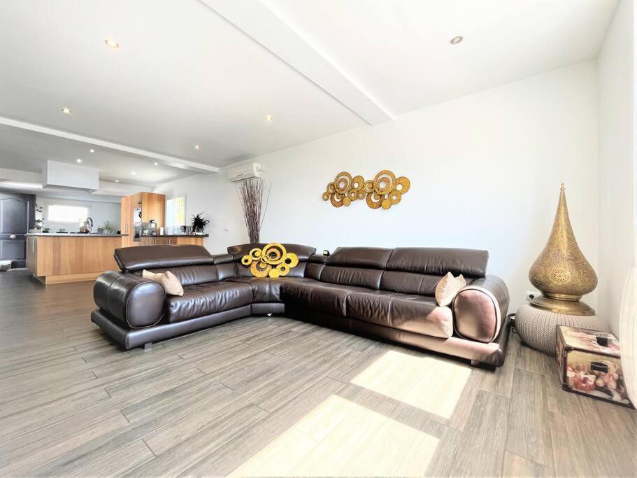 Villa Cortes - 20 Minutes From Puerto Banus