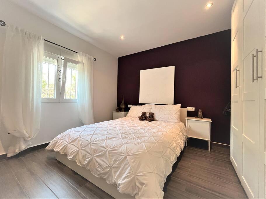 Villa Cortes - 20 Minutes From Puerto Banus