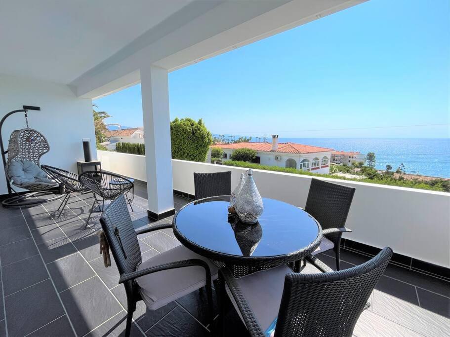 Villa Cortes - 20 Minutes From Puerto Banus Estepona