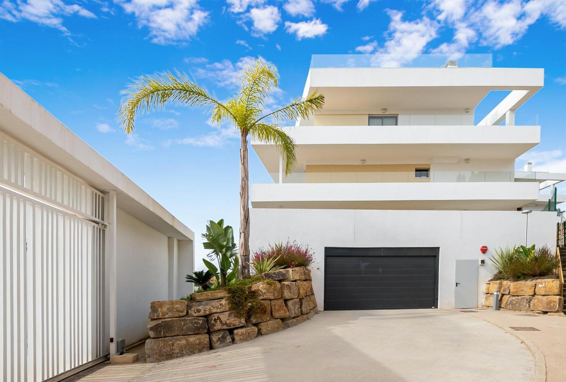 Apartment Vivi Homes - Roli Pool, Terrace, Golf & Estepona