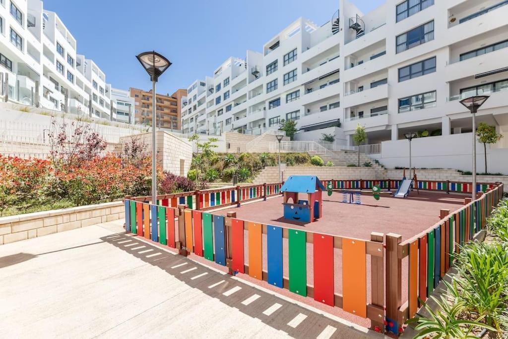 New Chic Walk To Rdr387 Apartment