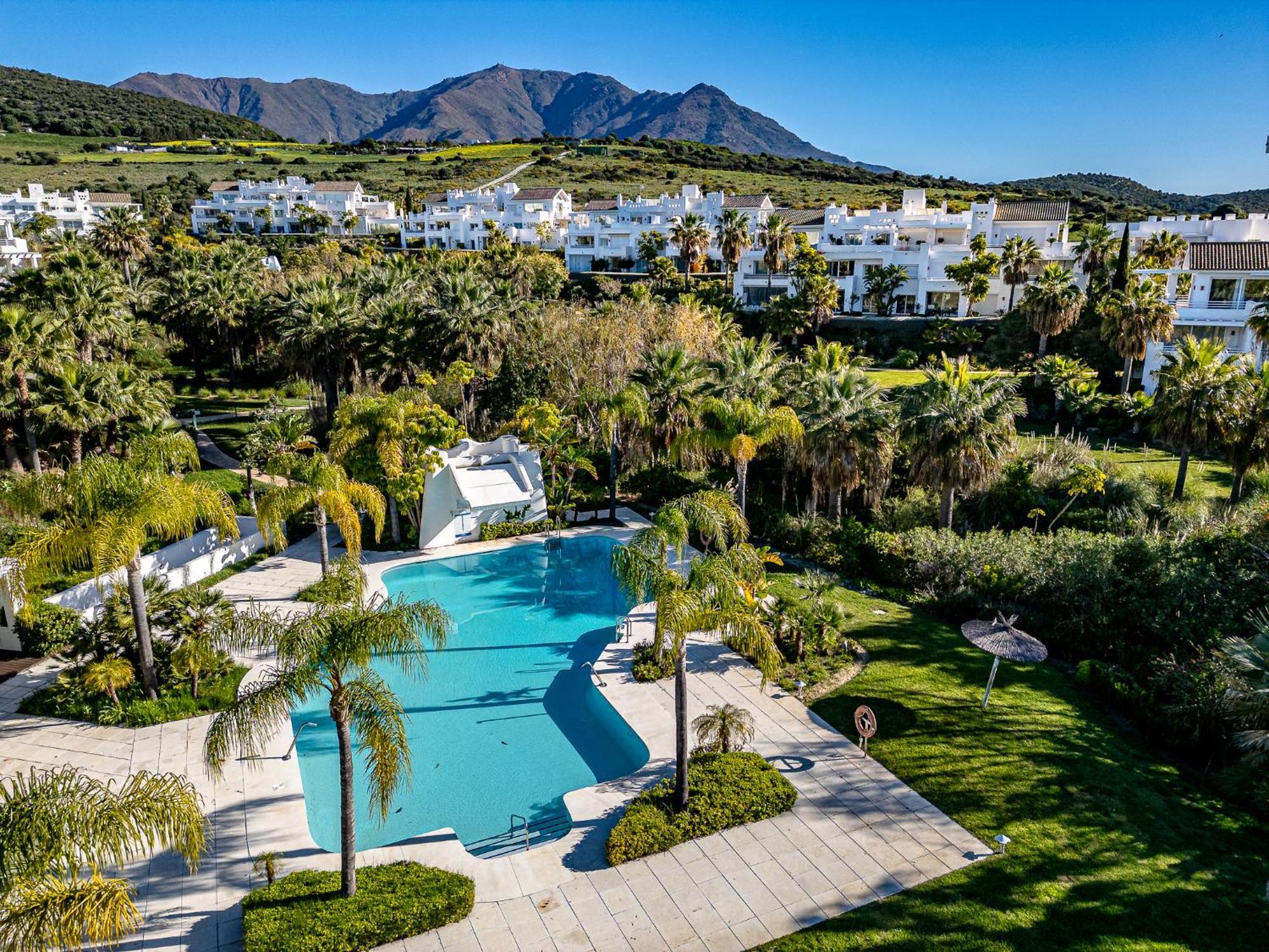 Apartment Paradise Lagoon Alcazaba By Hostlovers Estepona