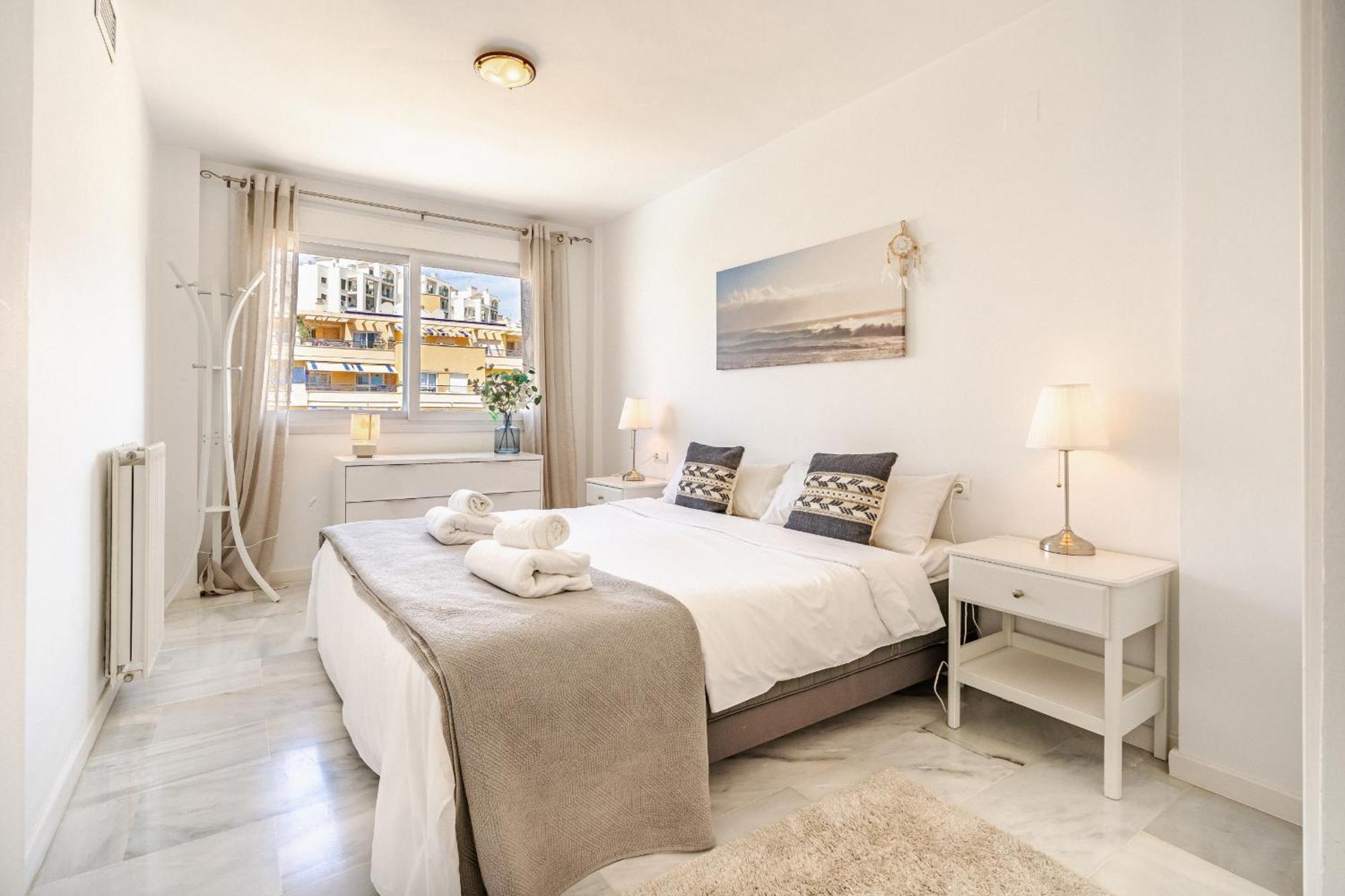 34 Rooftop Sea Views * Estepona