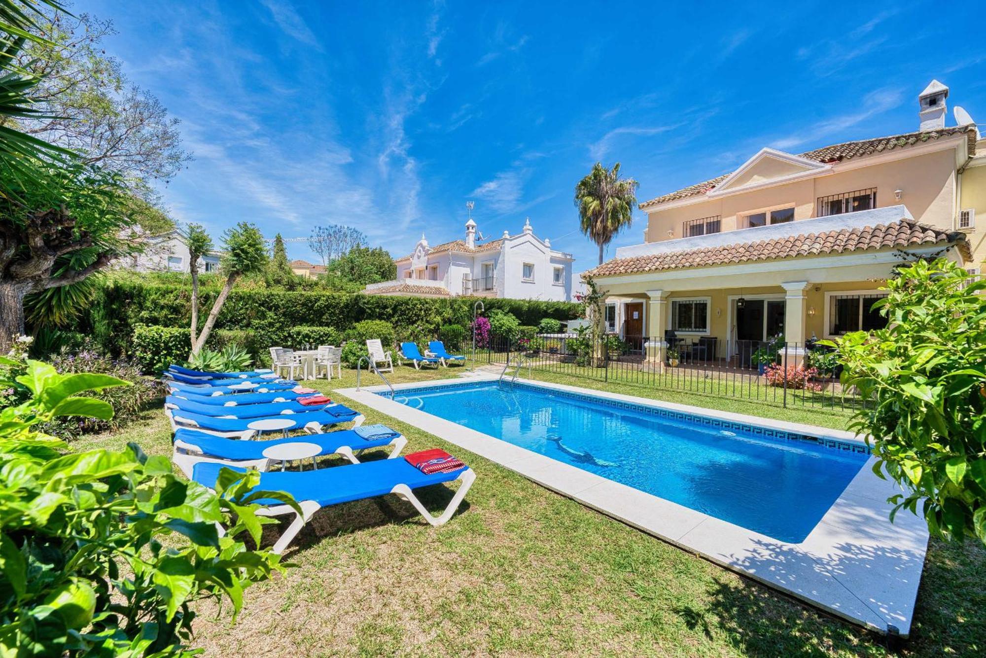 1106 Marbella Large Family Pousada *
