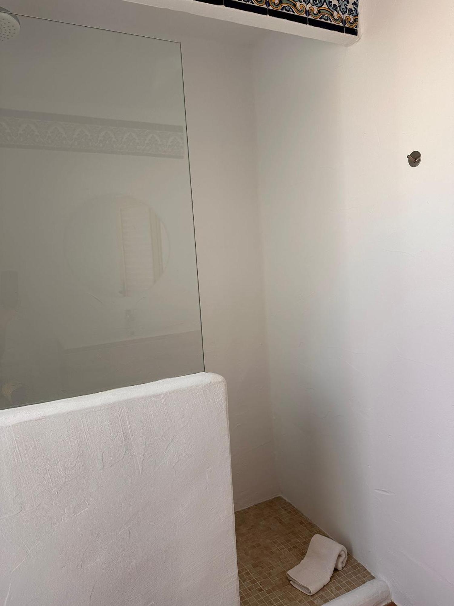 - Primera Linea De Playa Y Solarium Jo3 Estepona