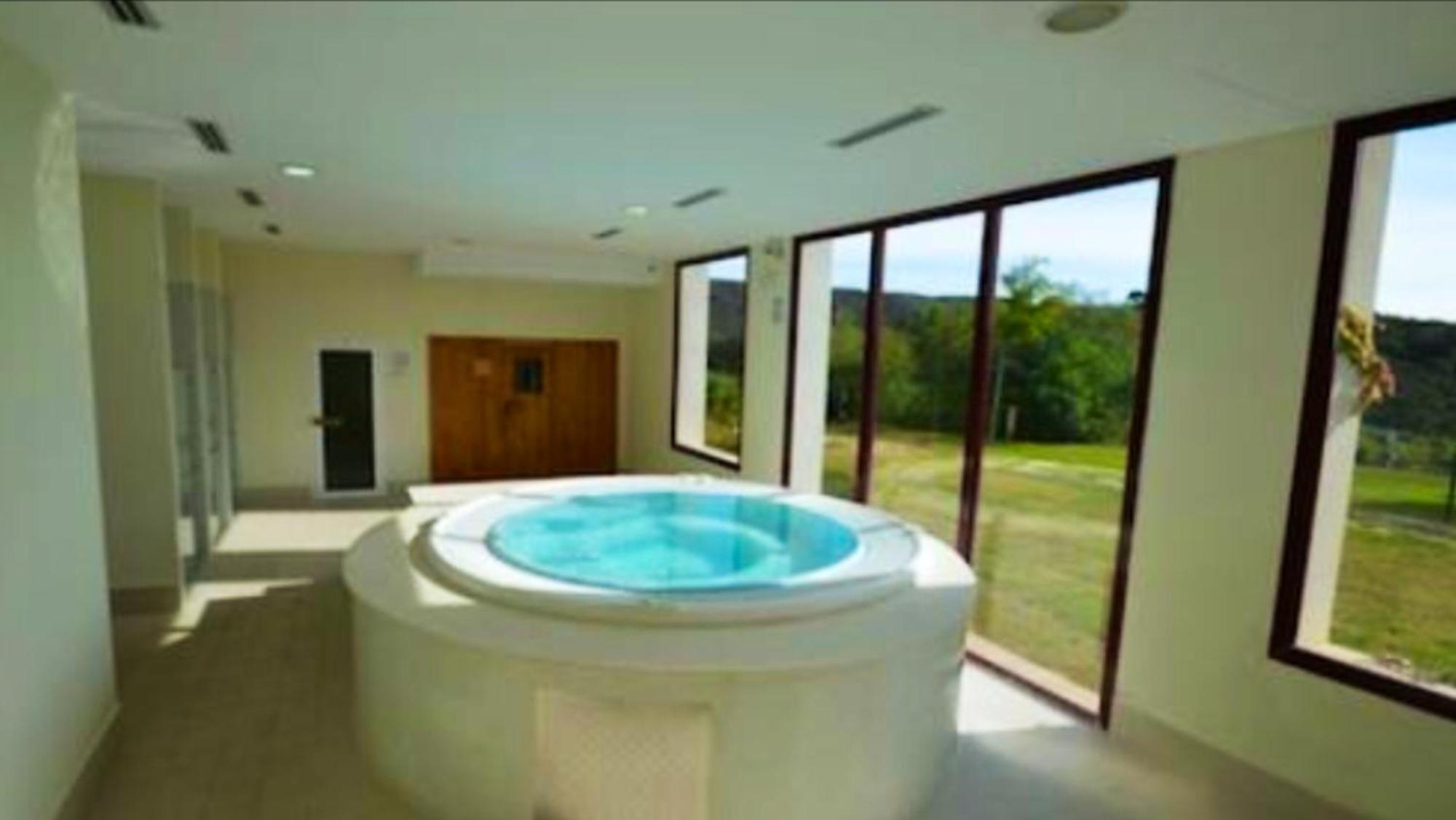 Apartment Elegant In Benahavis With Shared Pool 100 M² Estepona