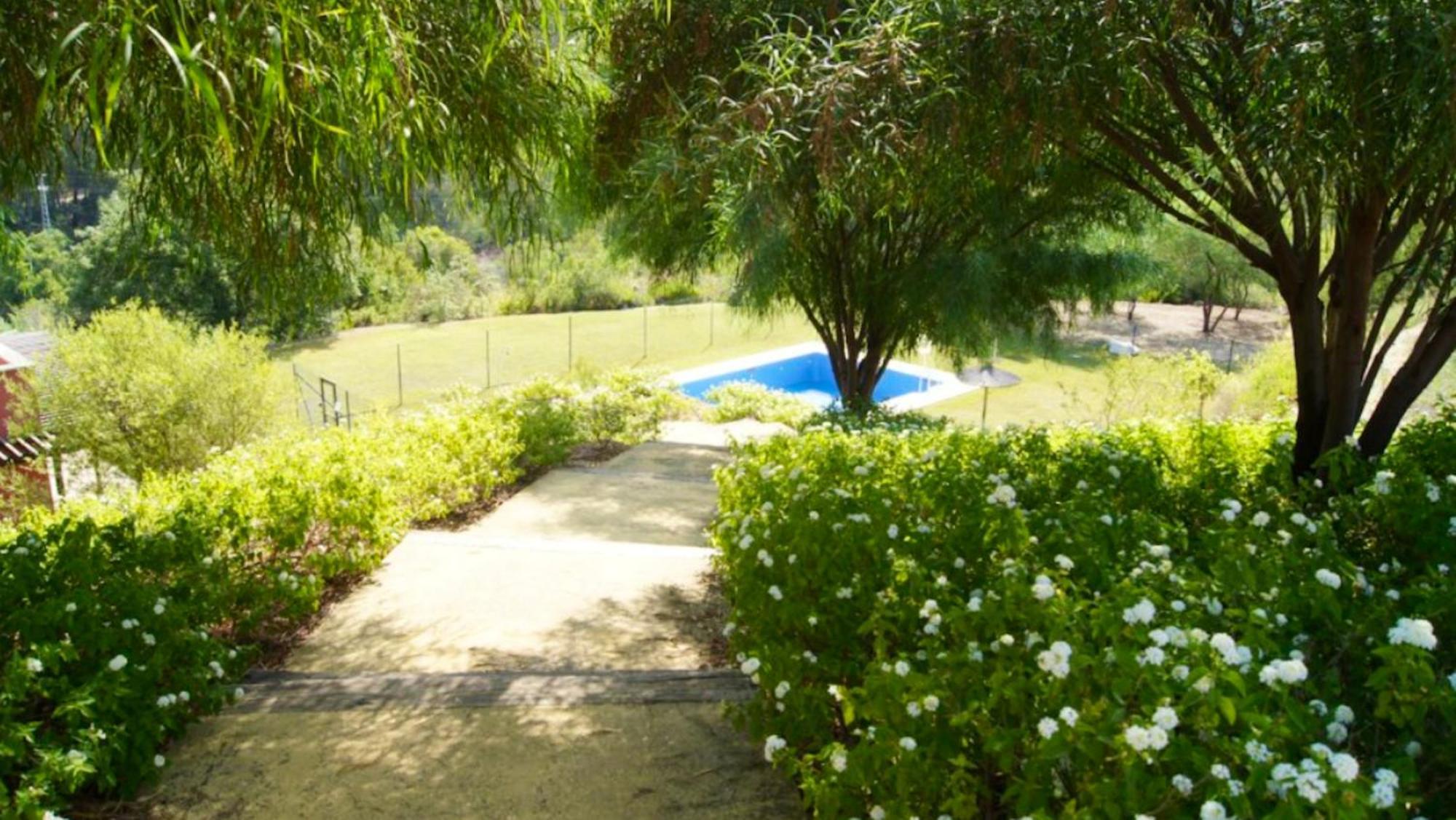 Apartment Elegant In Benahavis With Shared Pool 100 M²