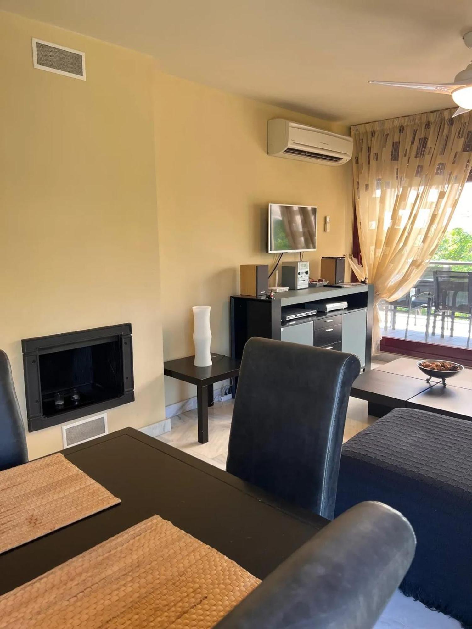 Elegant In Benahavis With Shared Pool 100 M² Estepona