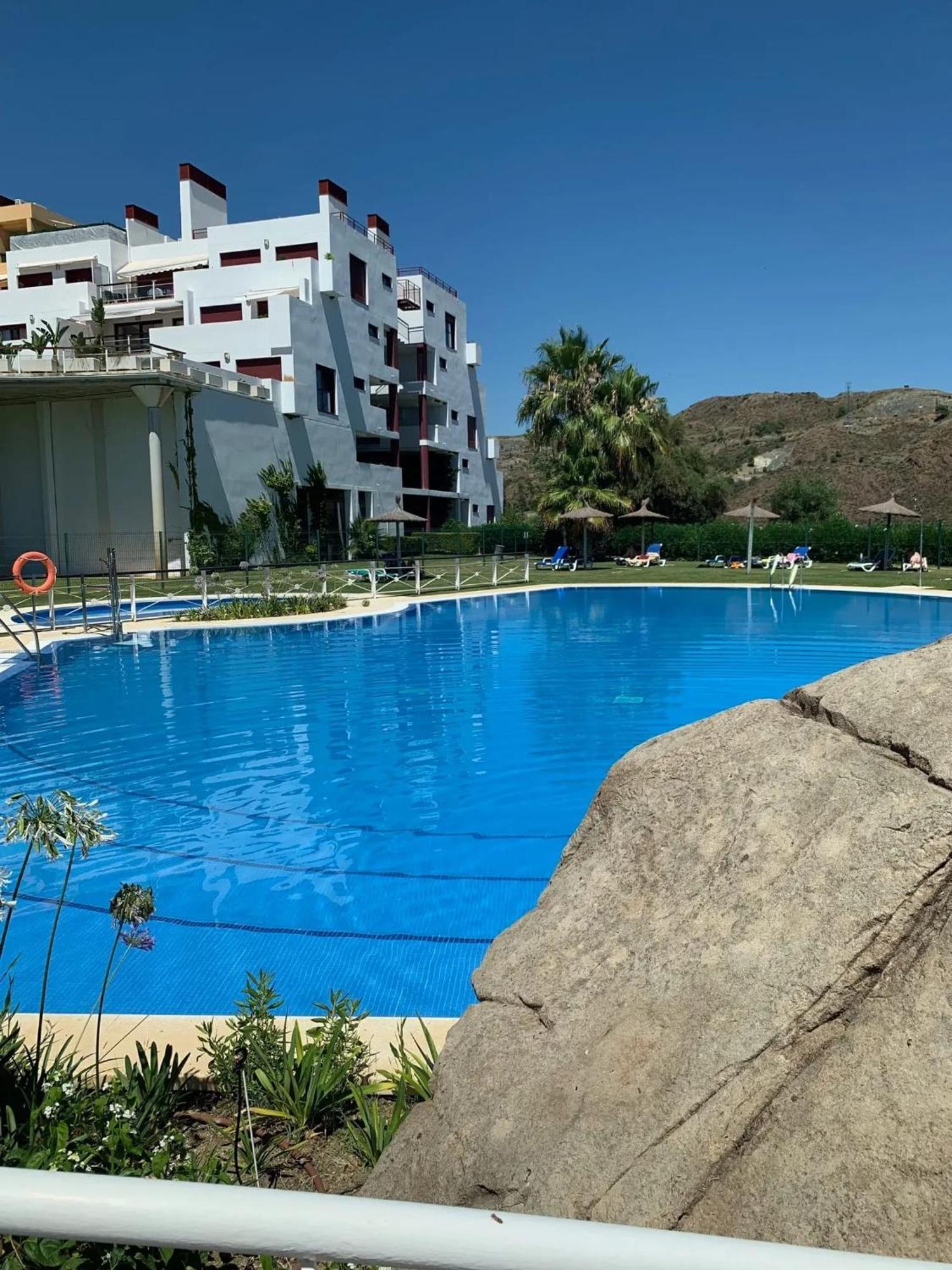 Appartement Elegant In Benahavis With Shared Pool 100 M² *