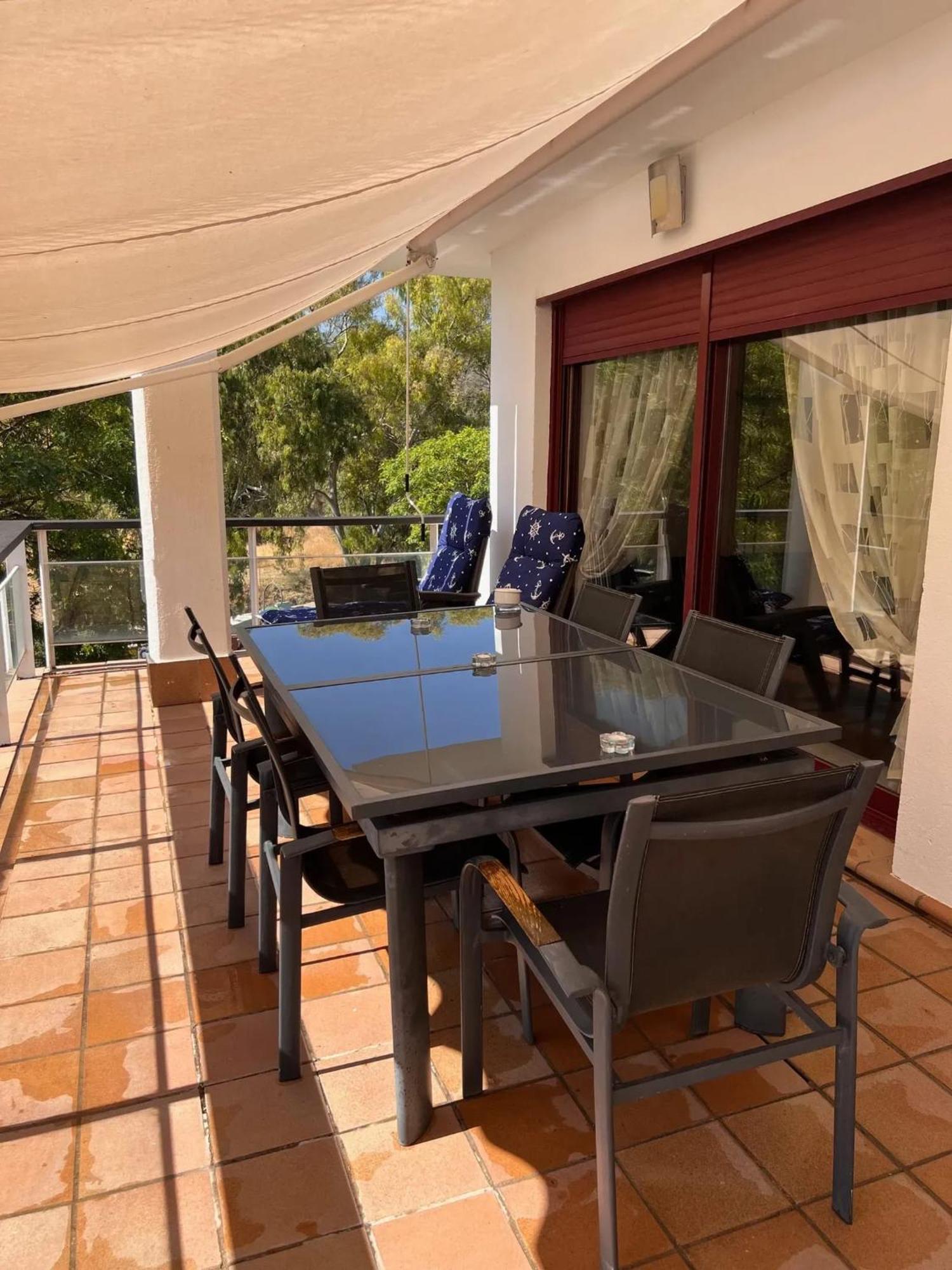 Elegant In Benahavis With Shared Pool 100 M² Estepona
