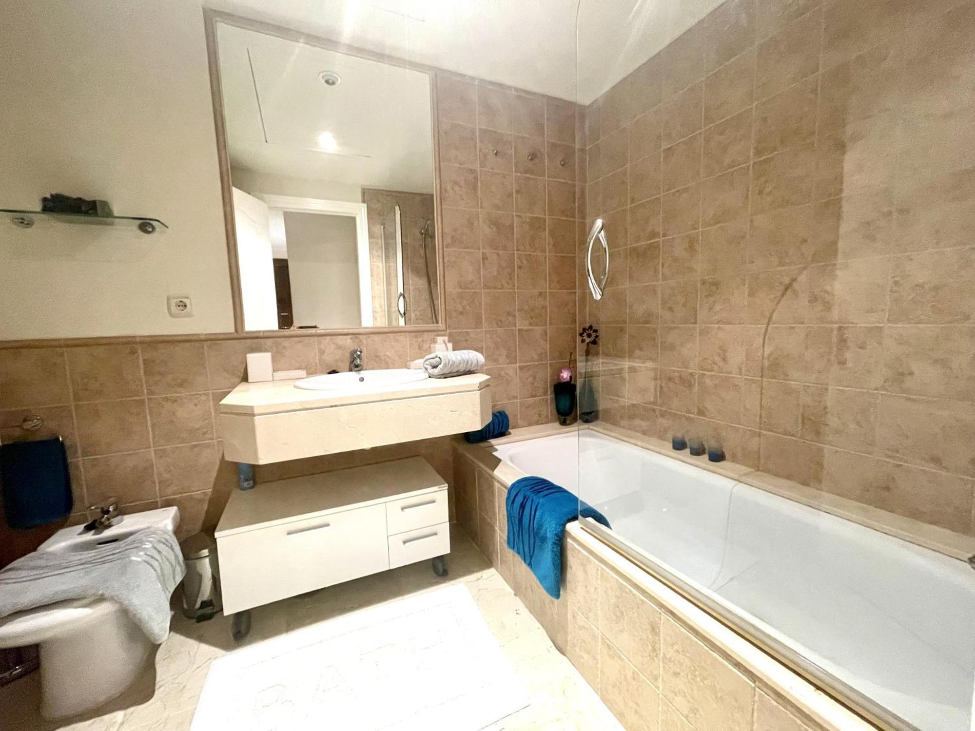 Luxury 2-bed In Benatalaya * Estepona
