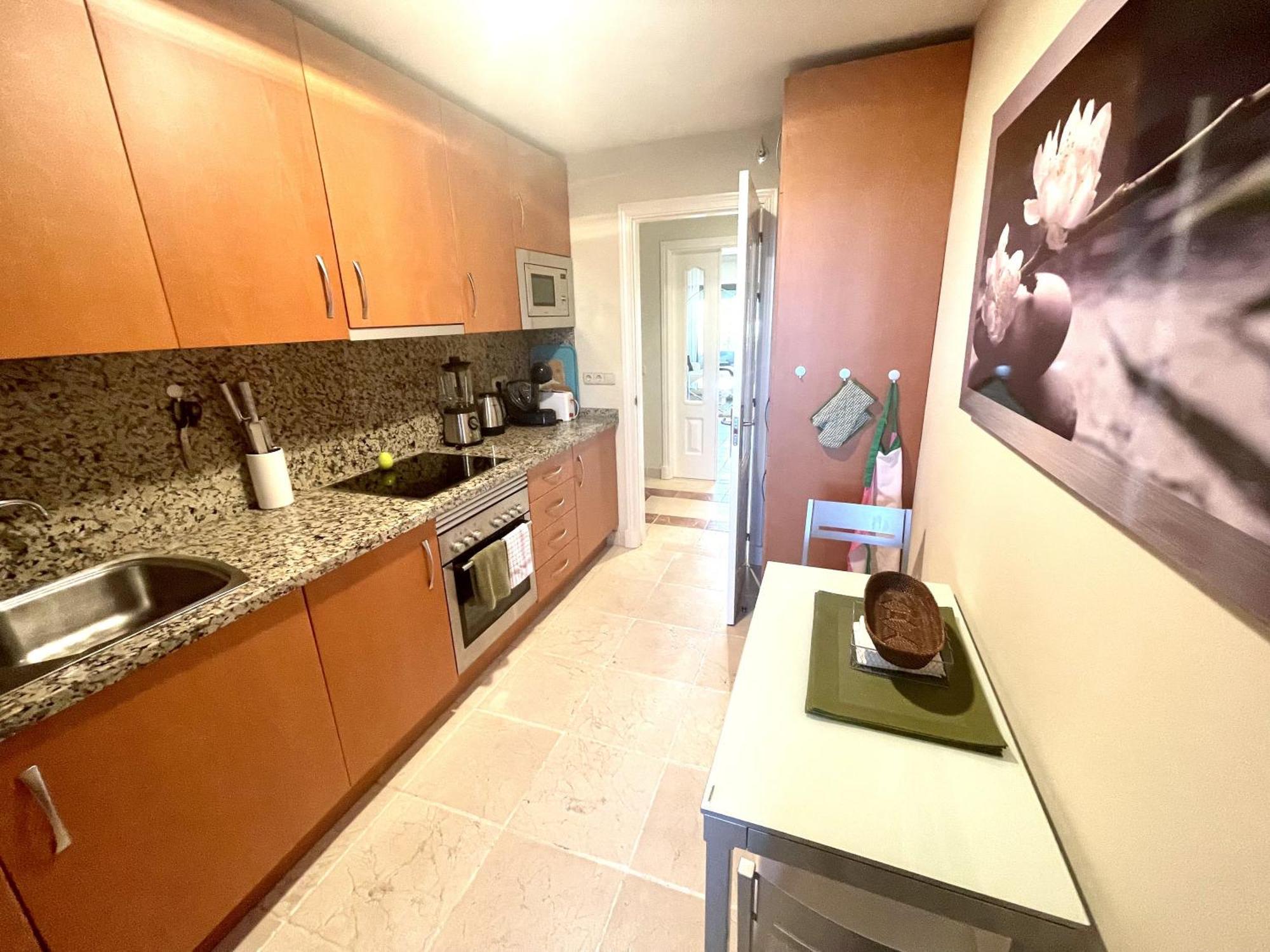 Luxury 2-bed In Benatalaya
