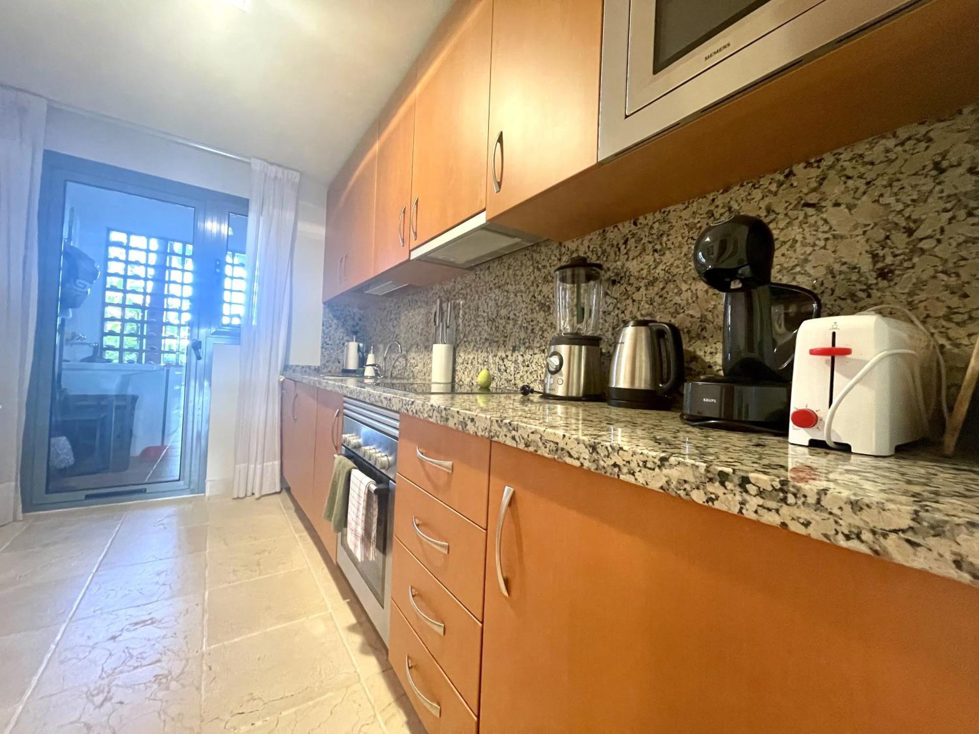 Apartment Luxury 2-bed In Benatalaya *
