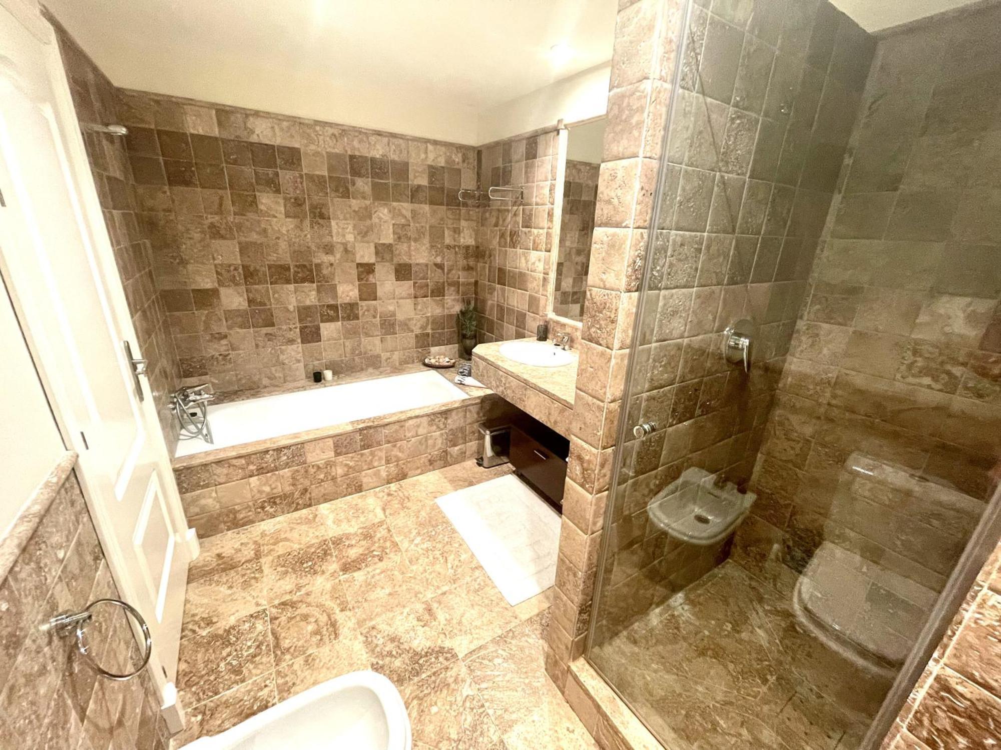 Luxury 2-bed In Benatalaya *