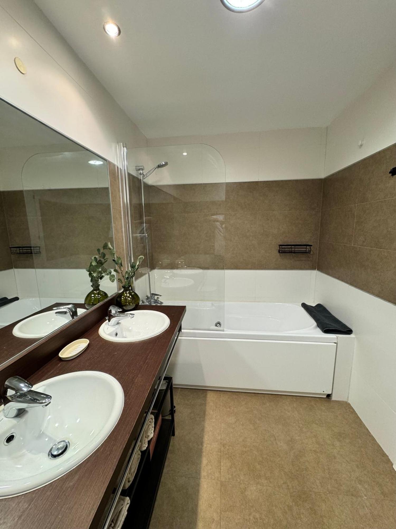 Piso De Lujo Totalmente Equipado A Estrenar 6 Estepona
