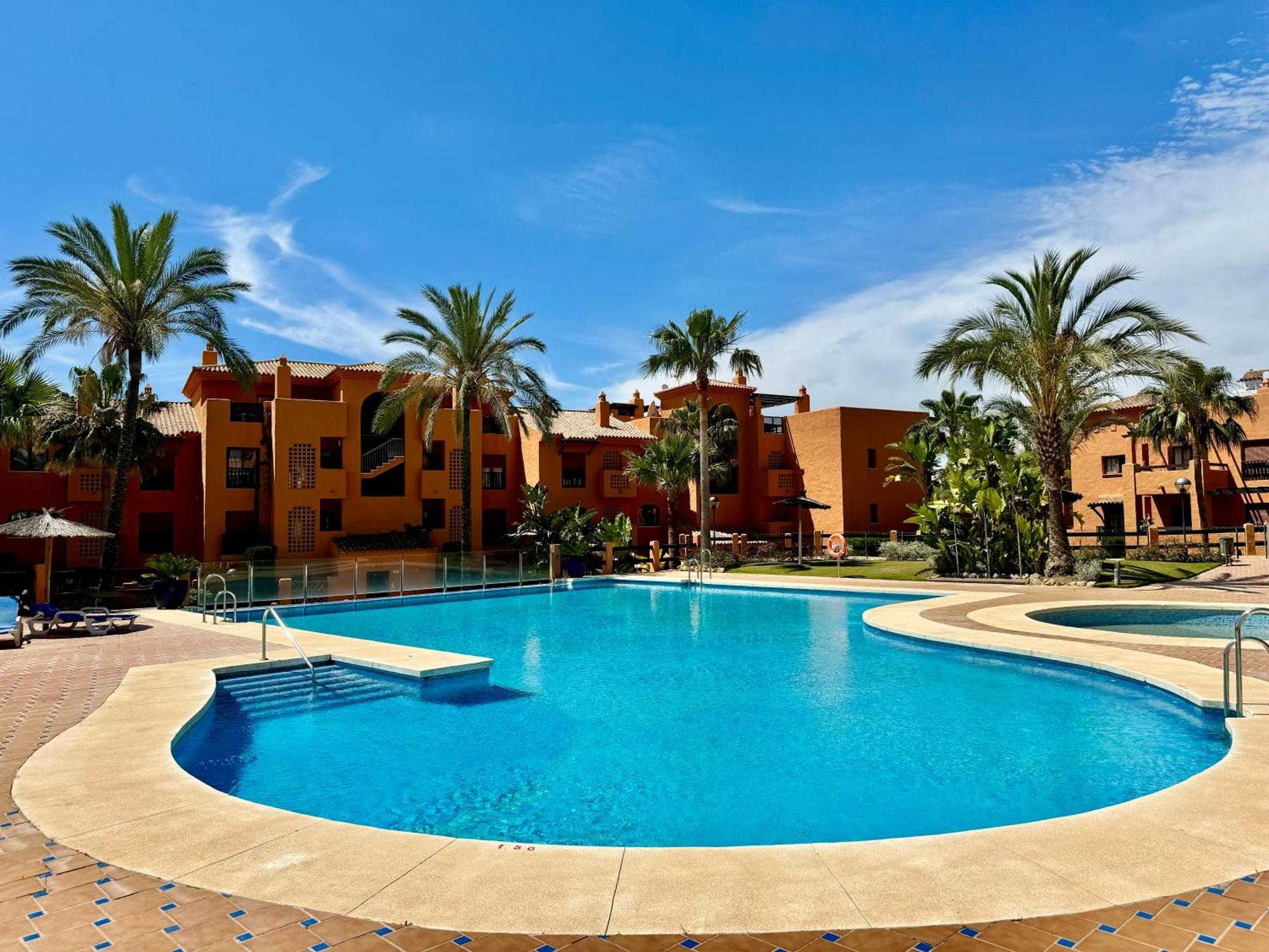 Piso De Lujo Totalmente Equipado A Estrenar 6 Estepona