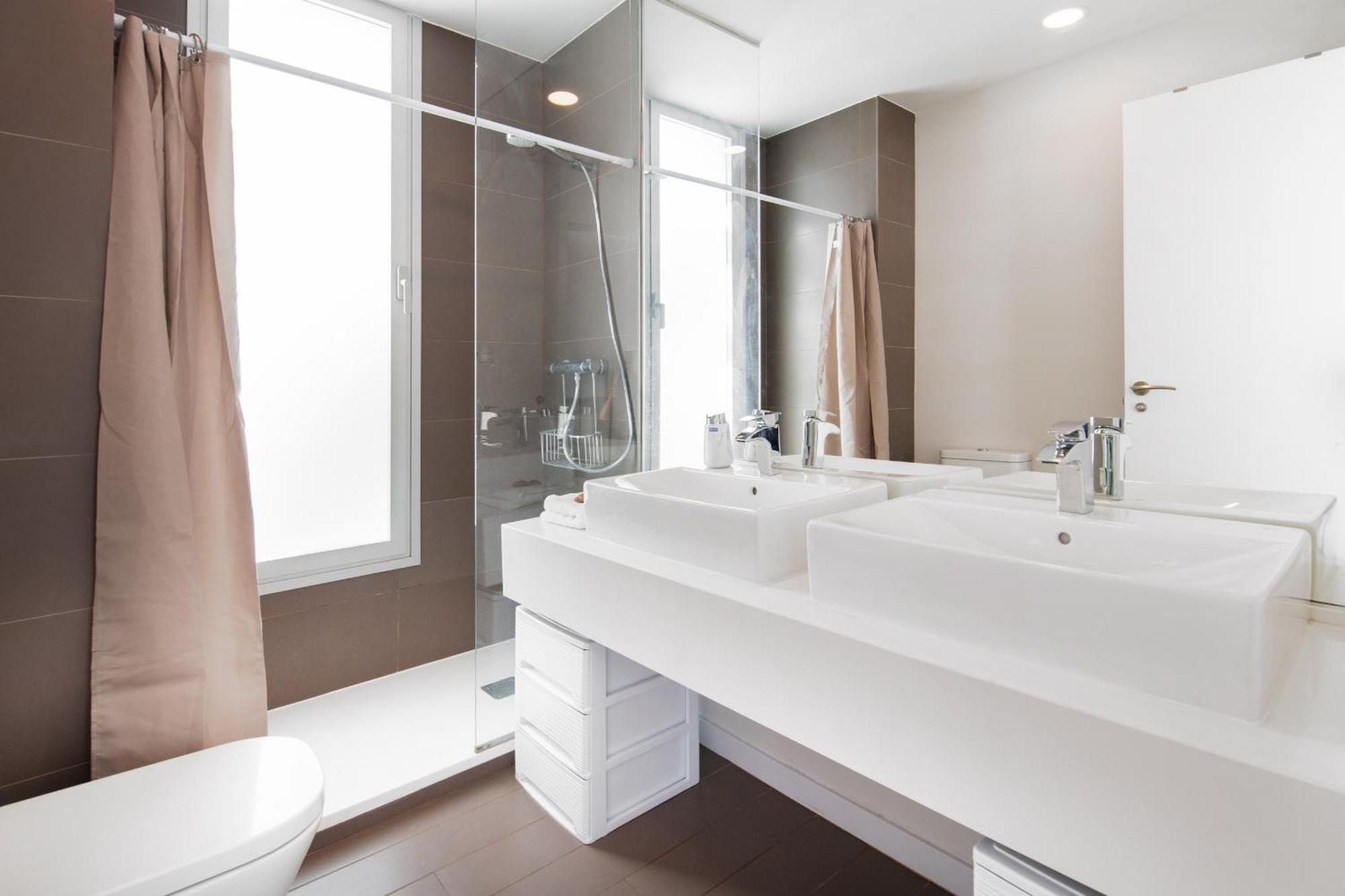 Lm352b- Spacious Family Penthouse With Sea View Apartment *