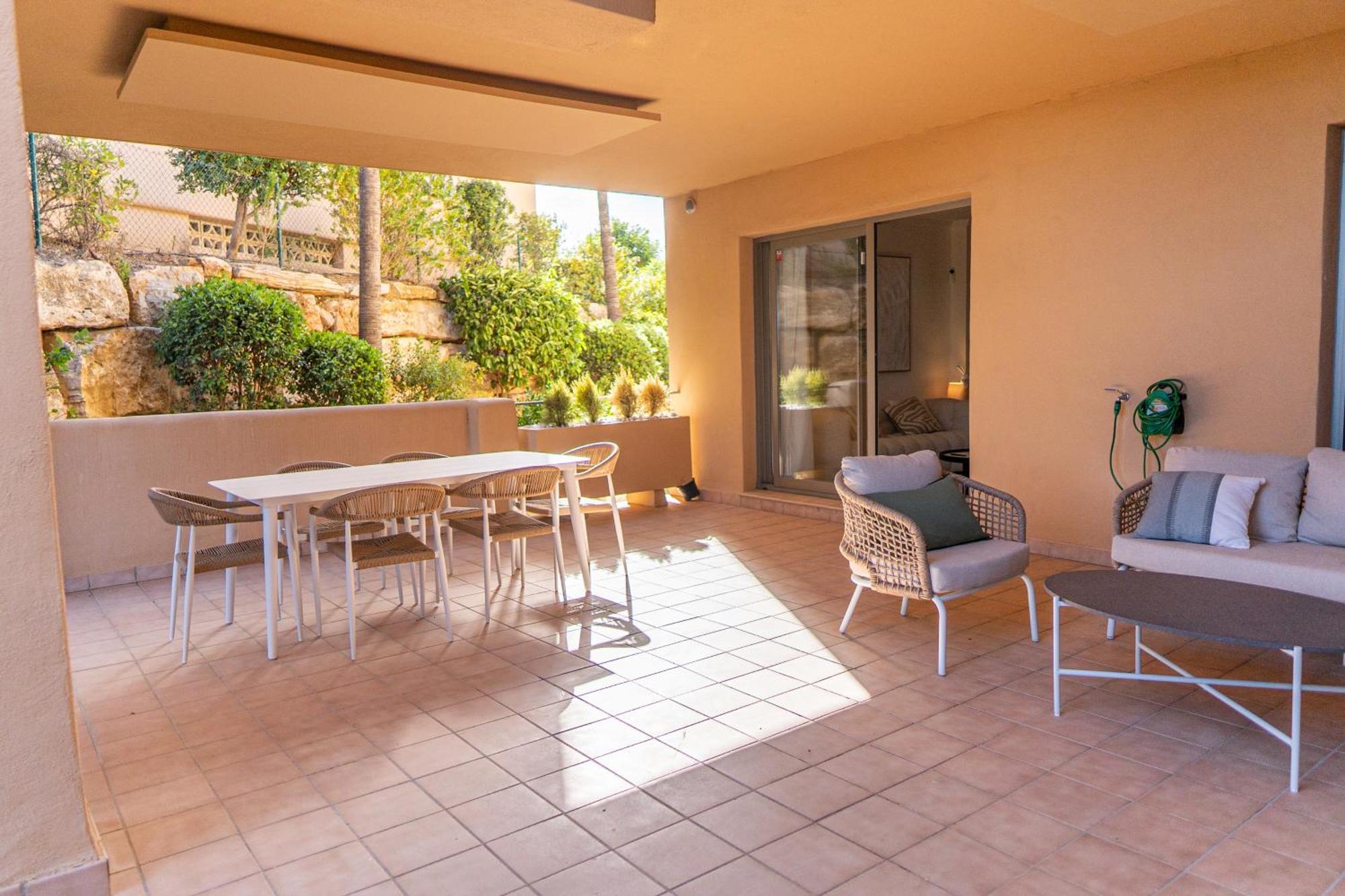 Impresionante De Lujo Con Jardin Estepona