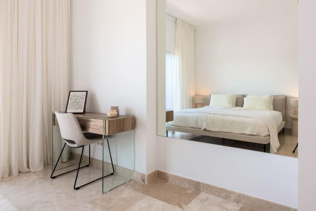 Gated Elegant Penthouse In Paraiso Pueblo Apartment